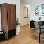 公寓 Sunny Apartment208