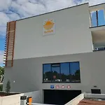 Sunny Apartment208 *