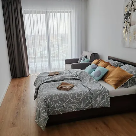 Sunny Apartment208