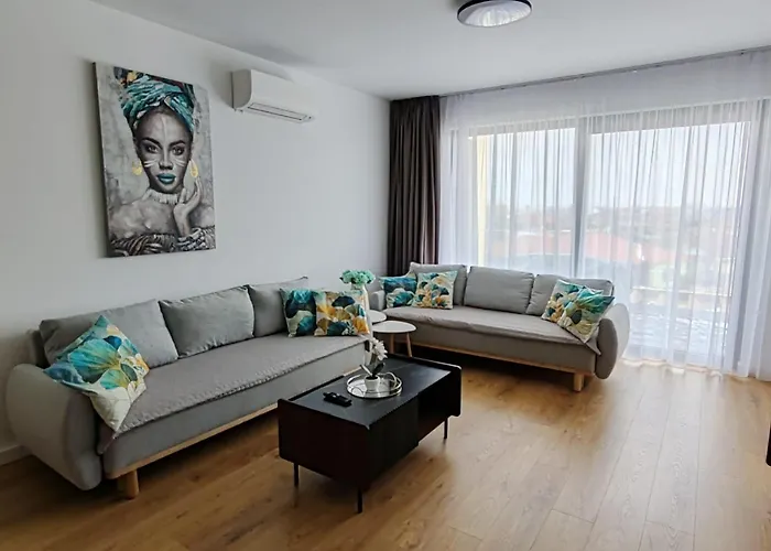 Sunny Apartment208 *